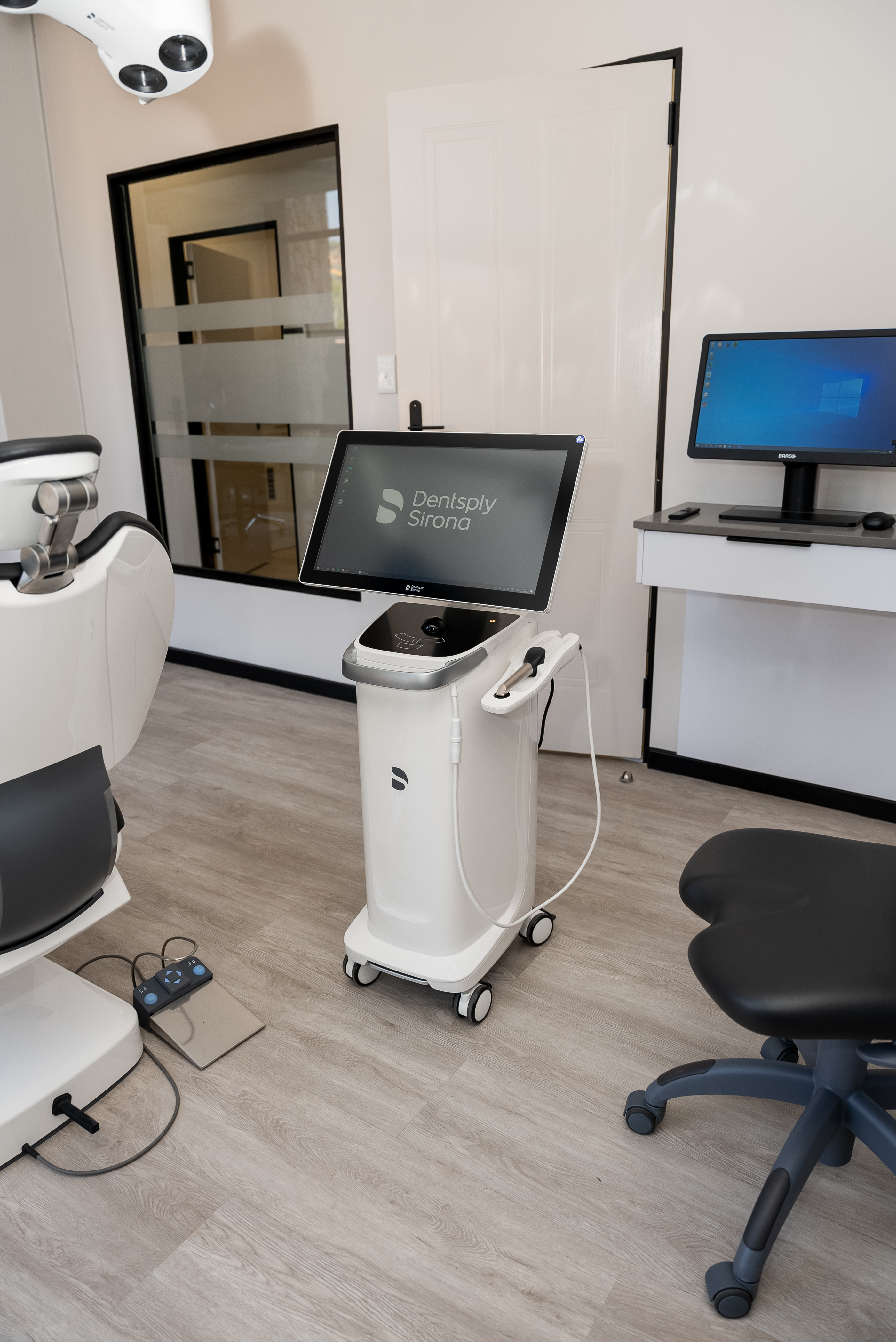 Intraoral scanner used for digital implant planning at our Roodepoort practice Intraoral scanner for digital implant planning — Dr Chalita le Roux Inc., Roodepoort
